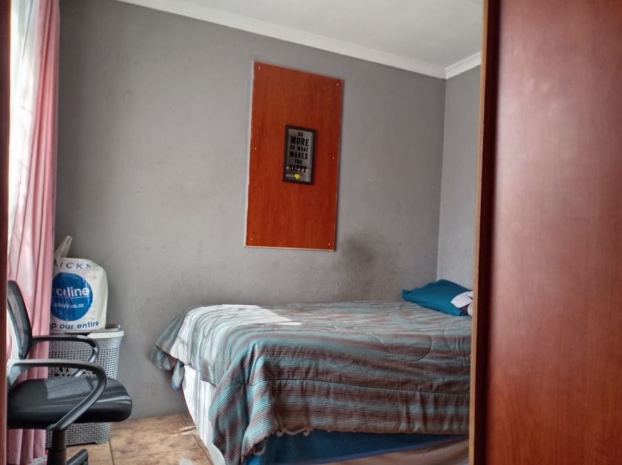 To Let 3 Bedroom Property for Rent in Danville Gauteng