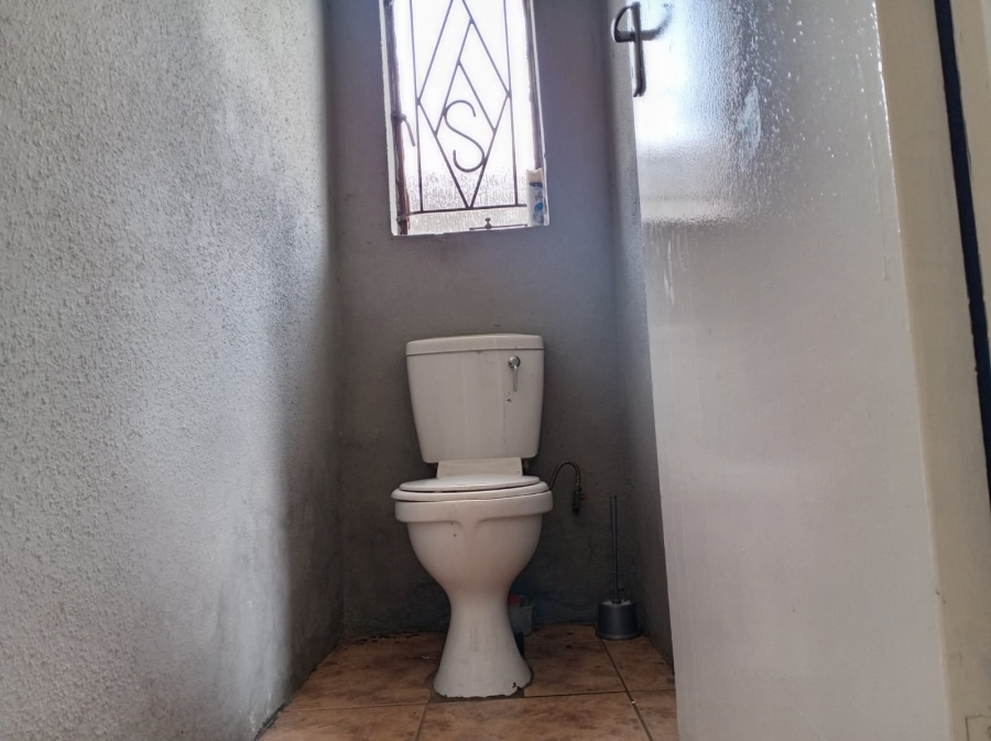 To Let 3 Bedroom Property for Rent in Danville Gauteng