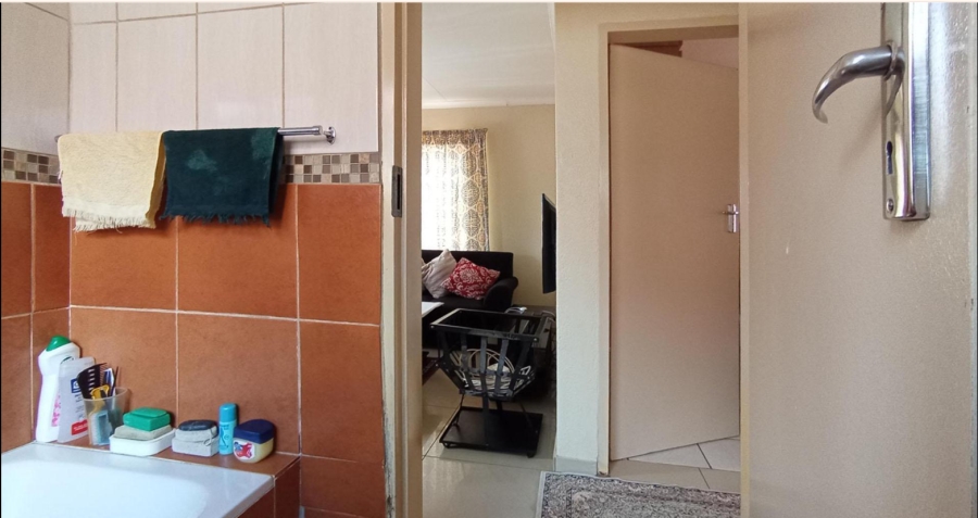 2 Bedroom Property for Sale in Soshanguve East Gauteng
