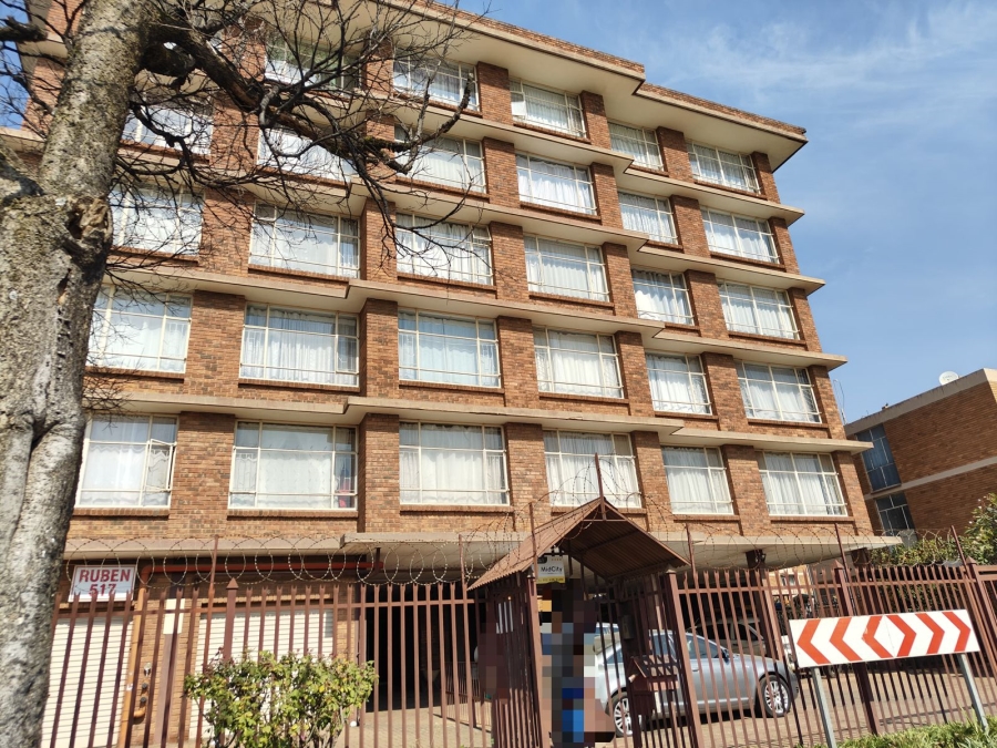 2 Bedroom Property for Sale in Silverton Gauteng