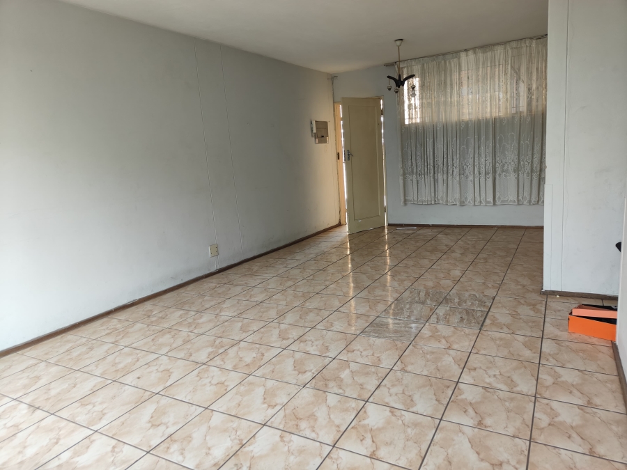 2 Bedroom Property for Sale in Silverton Gauteng