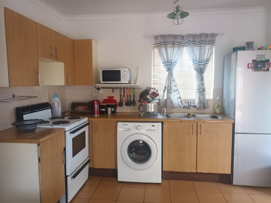 2 Bedroom Property for Sale in Hesteapark Gauteng