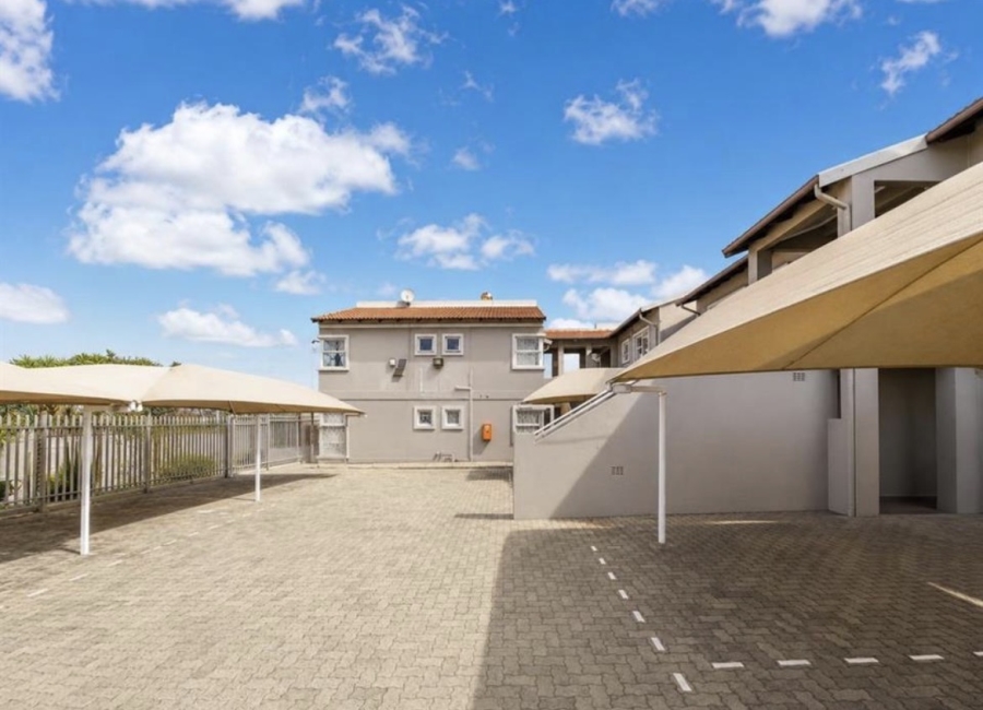 3 Bedroom Property for Sale in Wannenburghoogte Gauteng