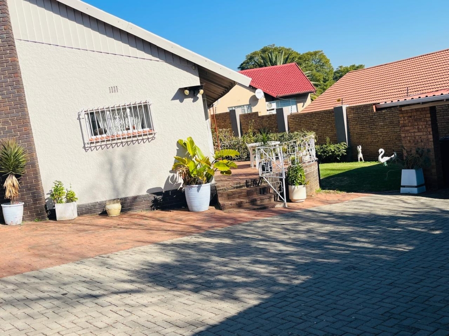 3 Bedroom Property for Sale in Sunnyridge Gauteng