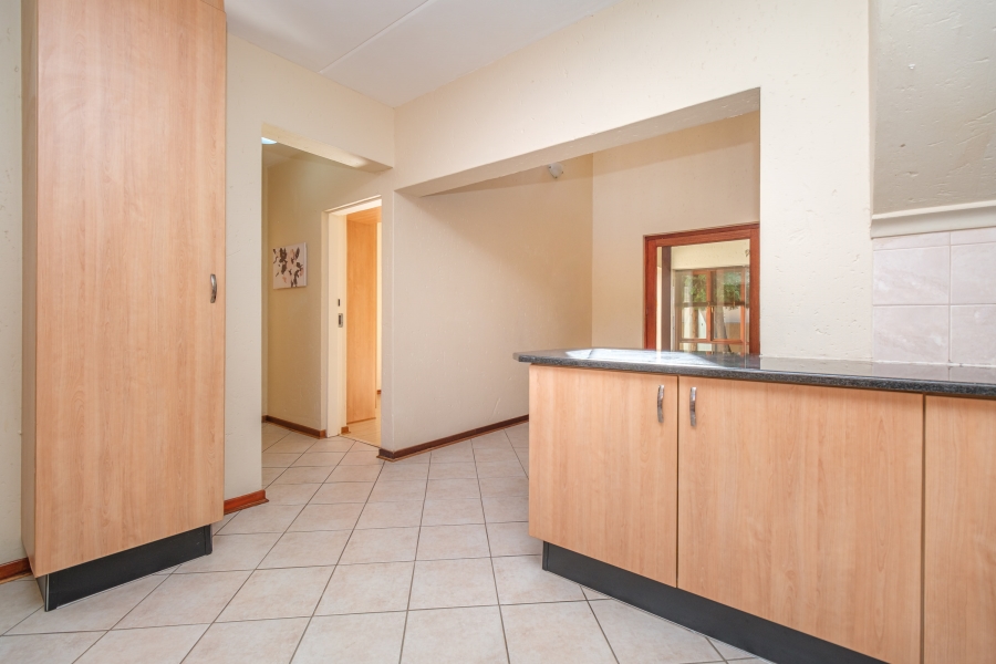 2 Bedroom Property for Sale in Noordheuwel Gauteng