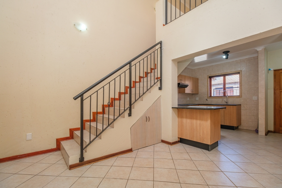 2 Bedroom Property for Sale in Noordheuwel Gauteng