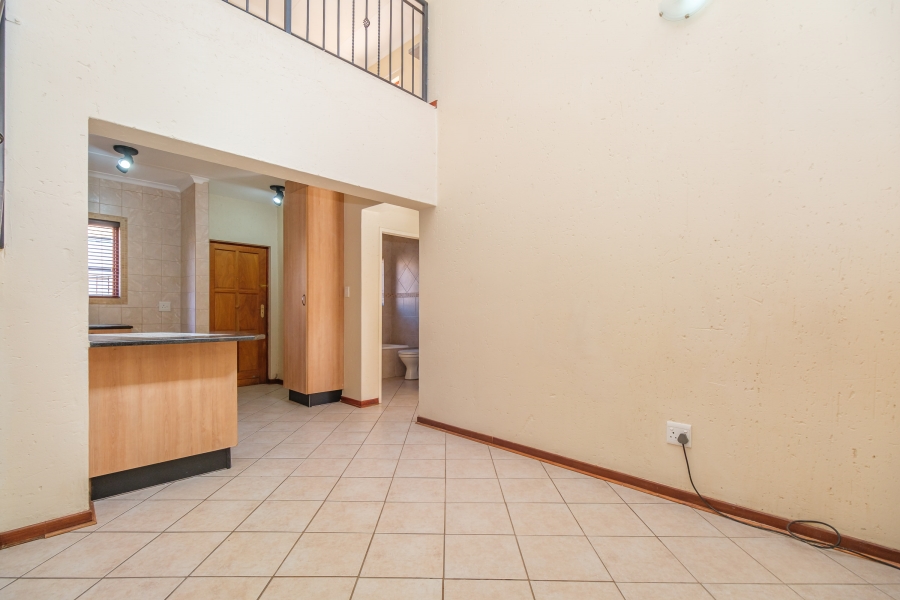 2 Bedroom Property for Sale in Noordheuwel Gauteng