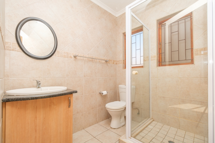 2 Bedroom Property for Sale in Noordheuwel Gauteng