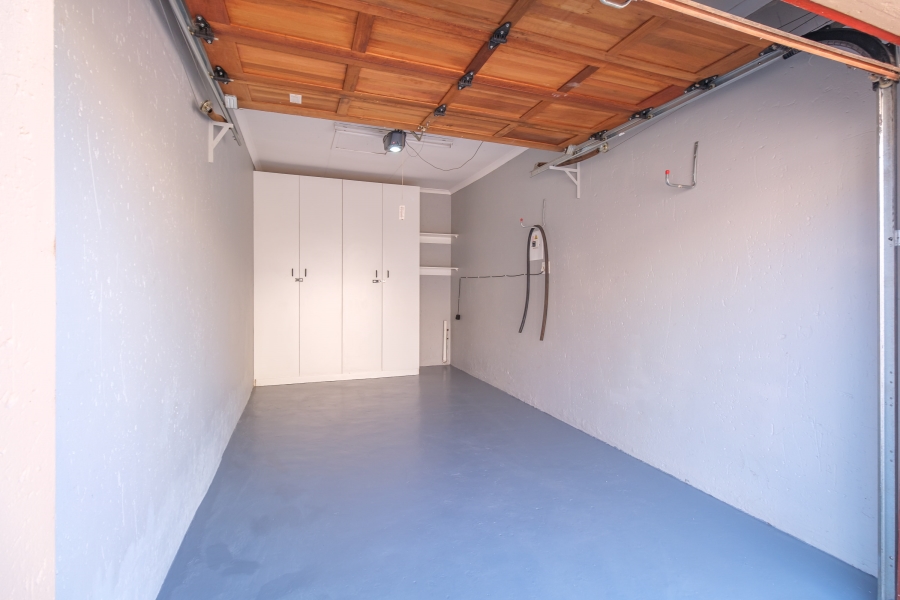 2 Bedroom Property for Sale in Noordheuwel Gauteng