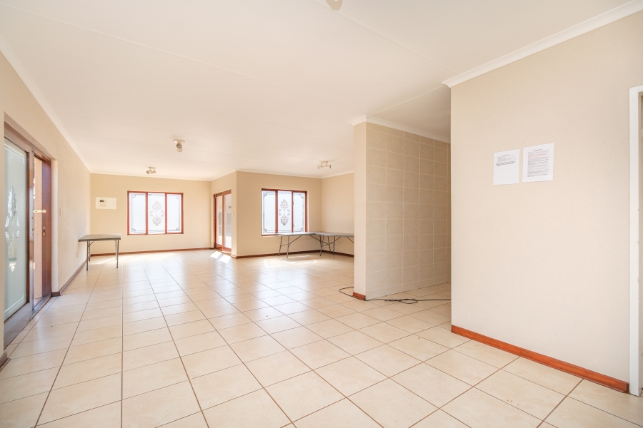 2 Bedroom Property for Sale in Noordheuwel Gauteng