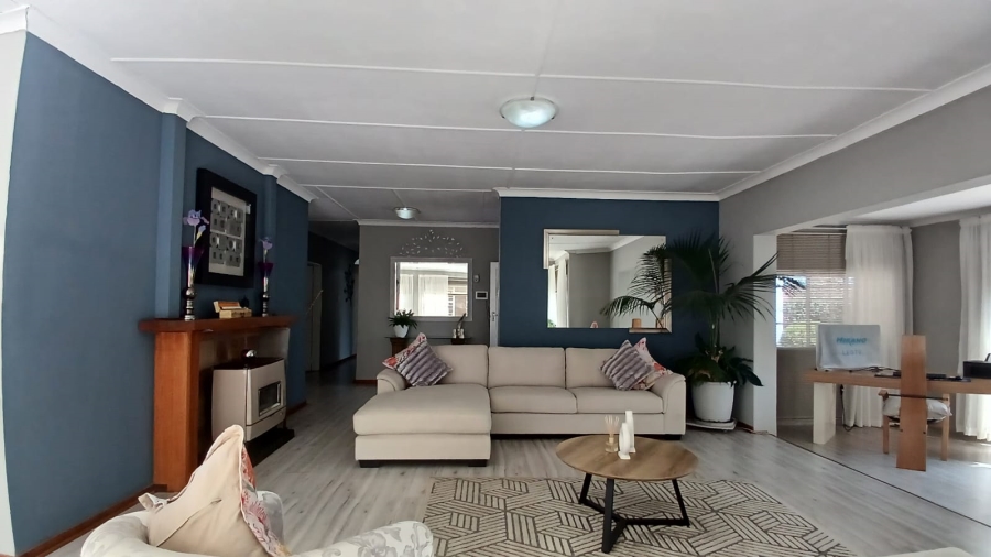 3 Bedroom Property for Sale in Greenhills Gauteng