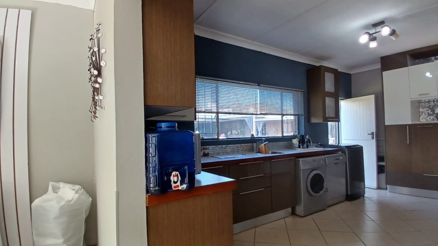 3 Bedroom Property for Sale in Greenhills Gauteng