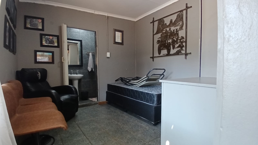 3 Bedroom Property for Sale in Greenhills Gauteng