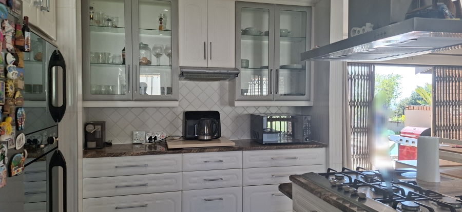 4 Bedroom Property for Sale in Rant En Dal Gauteng