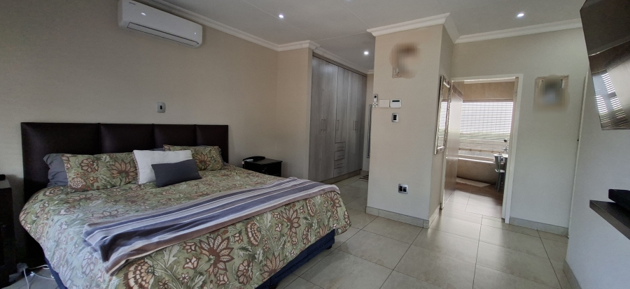 4 Bedroom Property for Sale in Rant En Dal Gauteng