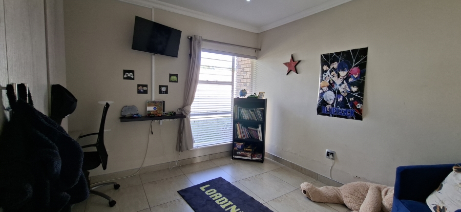 4 Bedroom Property for Sale in Rant En Dal Gauteng