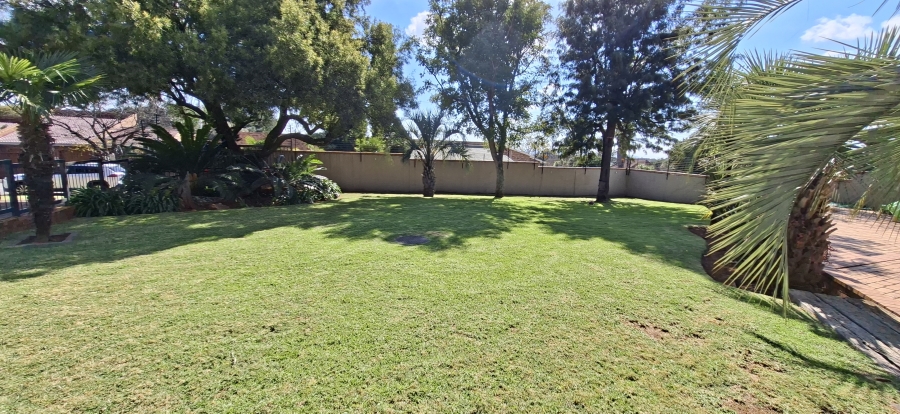 4 Bedroom Property for Sale in Rant En Dal Gauteng