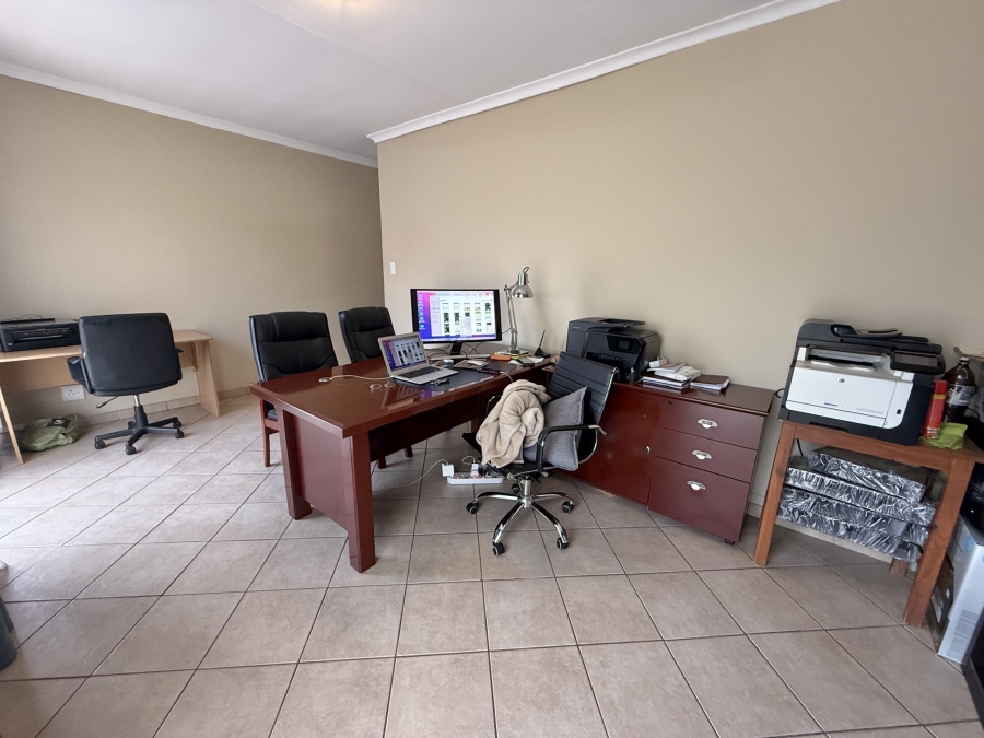 3 Bedroom Property for Sale in The Wilds Gauteng