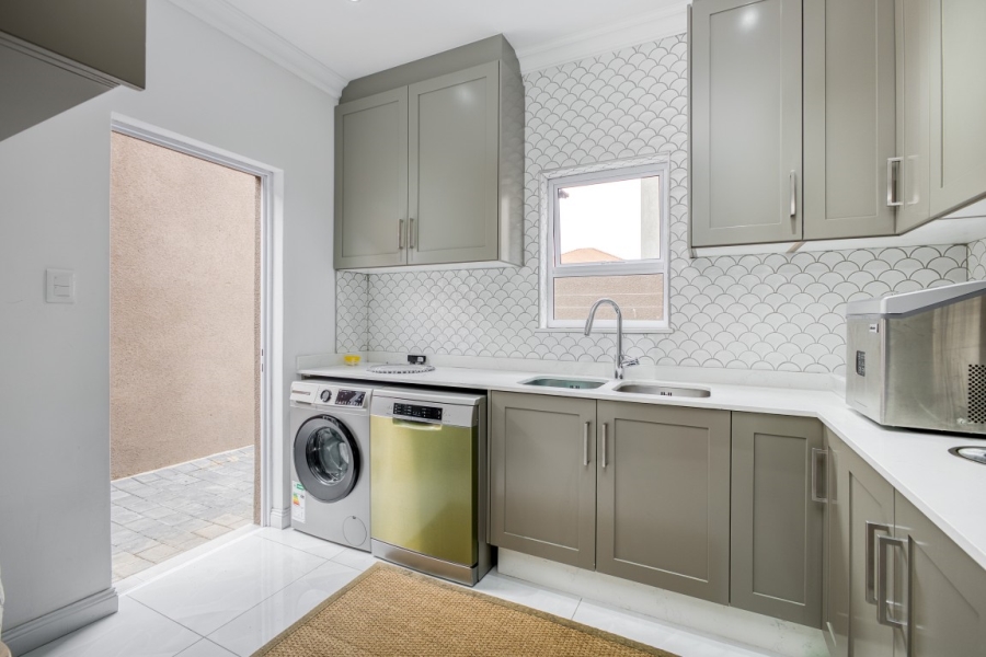 4 Bedroom Property for Sale in Craigavon Gauteng