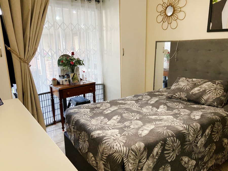 To Let 4 Bedroom Property for Rent in Linden Gauteng
