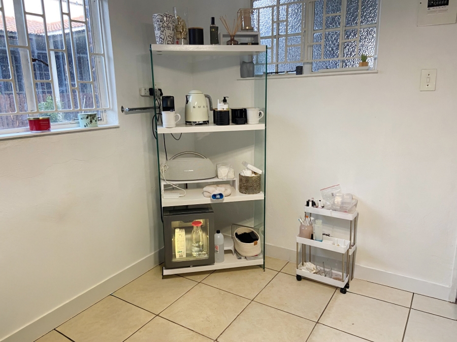 To Let 4 Bedroom Property for Rent in Linden Gauteng
