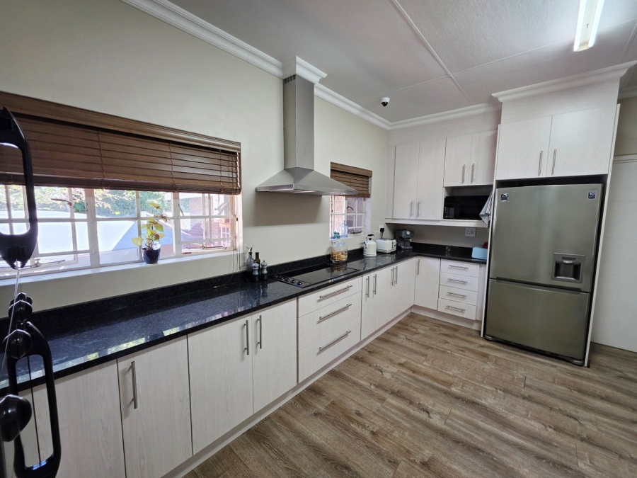 5 Bedroom Property for Sale in Ferndale Gauteng
