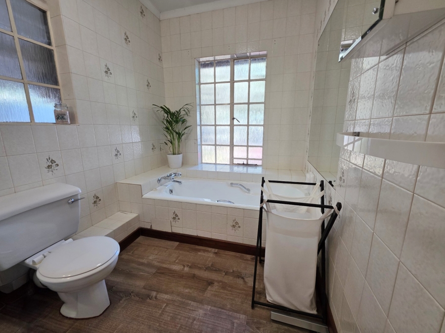 5 Bedroom Property for Sale in Ferndale Gauteng