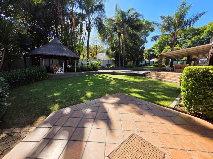 5 Bedroom Property for Sale in Ferndale Gauteng