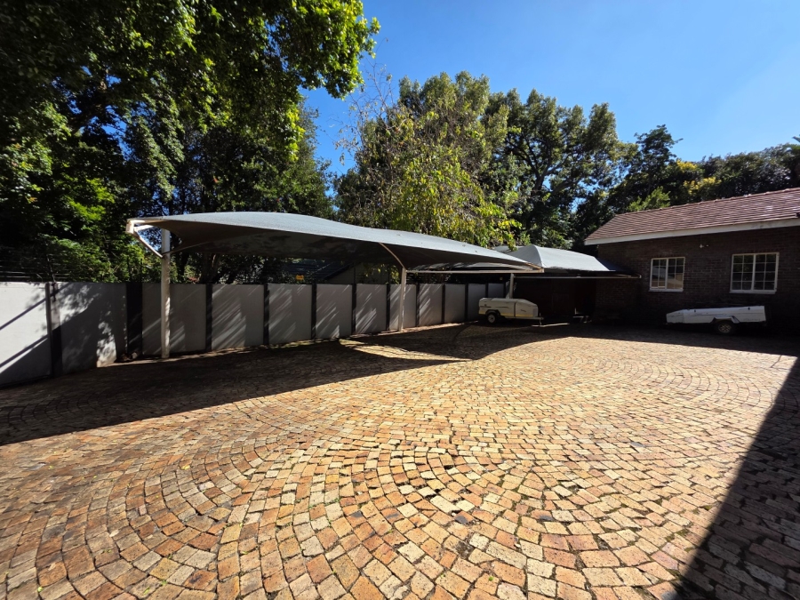 5 Bedroom Property for Sale in Ferndale Gauteng