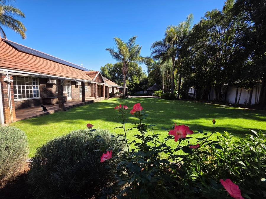 5 Bedroom Property for Sale in Ferndale Gauteng