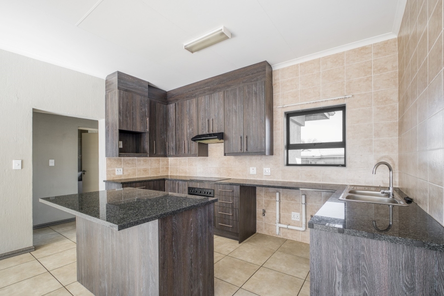 2 Bedroom Property for Sale in Victory Park Gauteng
