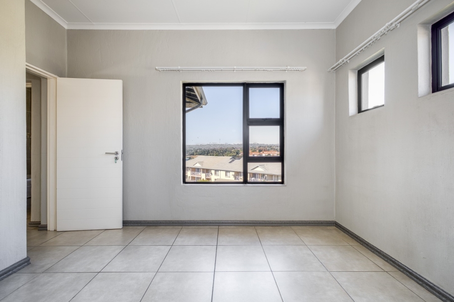 2 Bedroom Property for Sale in Victory Park Gauteng