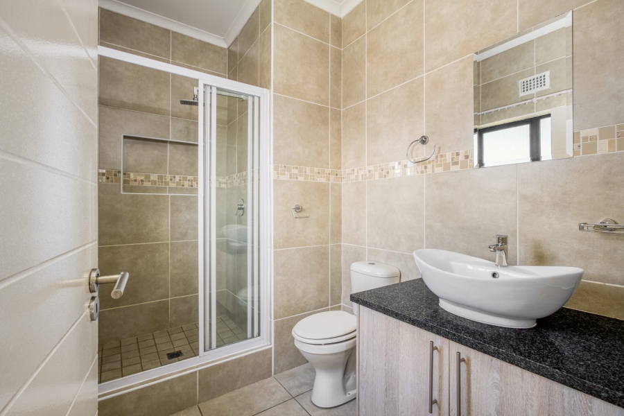 2 Bedroom Property for Sale in Victory Park Gauteng