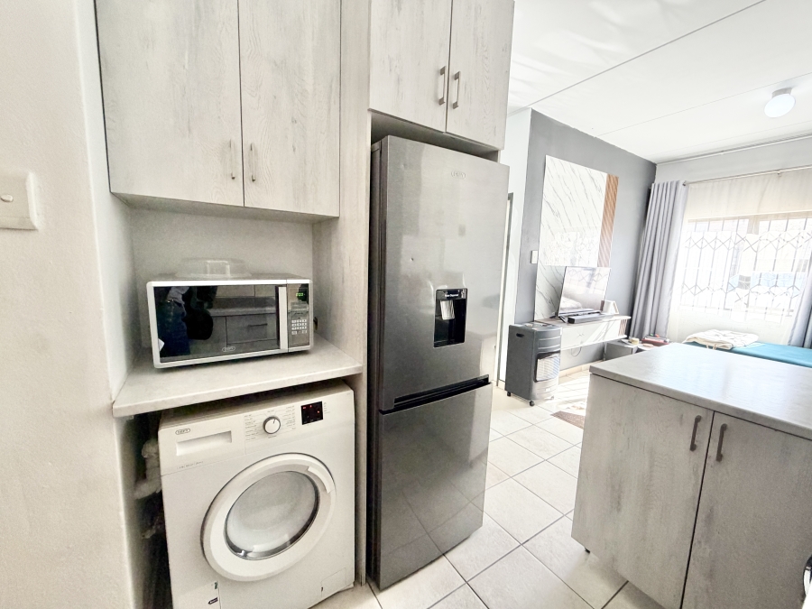 2 Bedroom Property for Sale in Witfield Gauteng