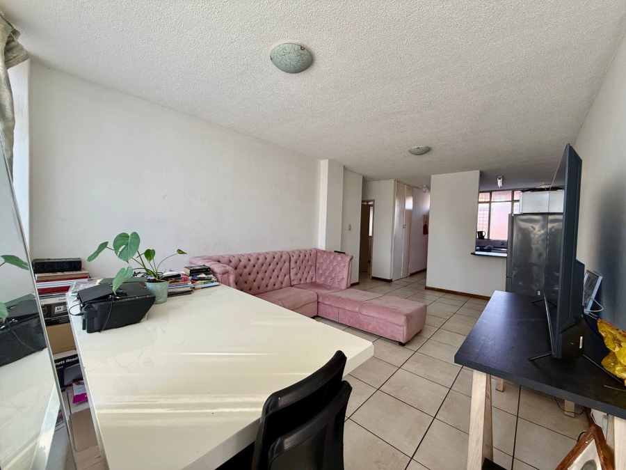2 Bedroom Property for Sale in Pretoria North Gauteng