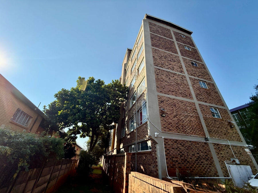2 Bedroom Property for Sale in Pretoria North Gauteng