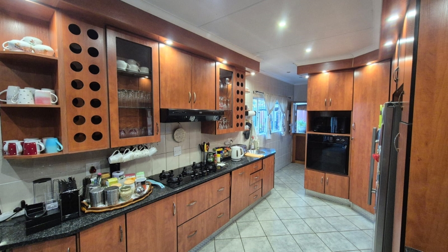 4 Bedroom Property for Sale in Karenpark Gauteng