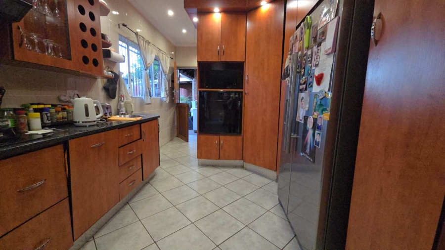 4 Bedroom Property for Sale in Karenpark Gauteng