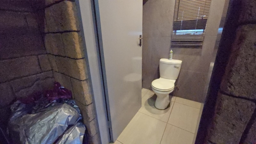 4 Bedroom Property for Sale in Karenpark Gauteng