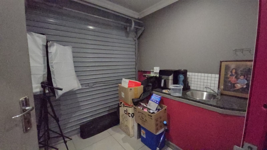 4 Bedroom Property for Sale in Karenpark Gauteng