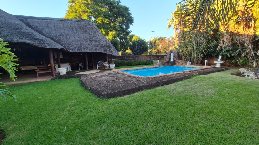 4 Bedroom Property for Sale in Karenpark Gauteng