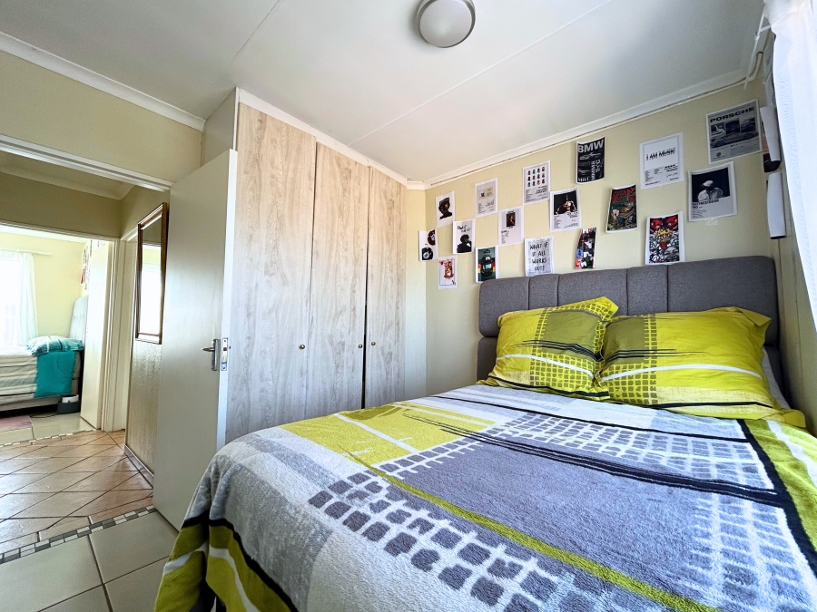 3 Bedroom Property for Sale in Die Hoewes Gauteng