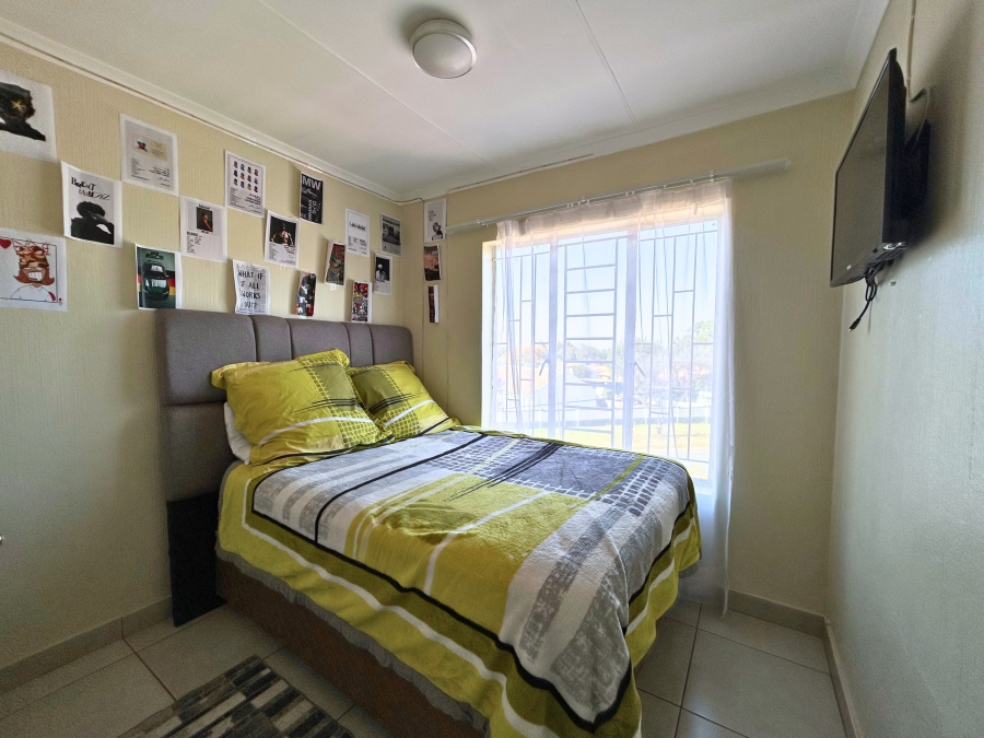 3 Bedroom Property for Sale in Die Hoewes Gauteng