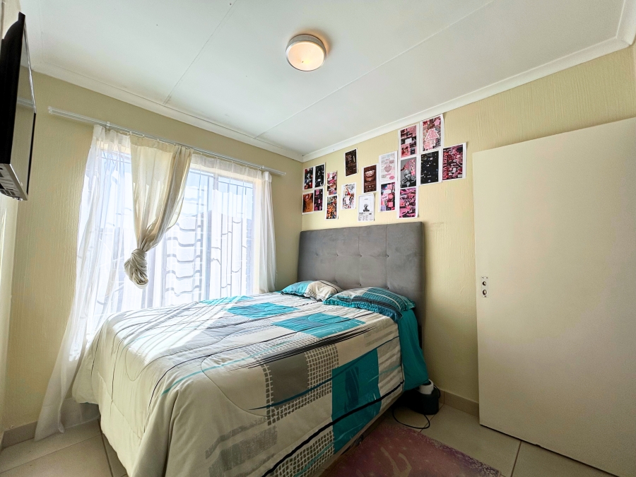 3 Bedroom Property for Sale in Die Hoewes Gauteng
