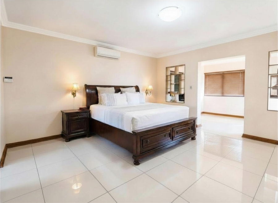5 Bedroom Property for Sale in Thatchfield Estate Gauteng