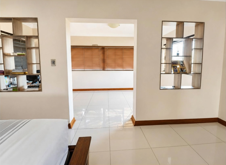 5 Bedroom Property for Sale in Thatchfield Estate Gauteng
