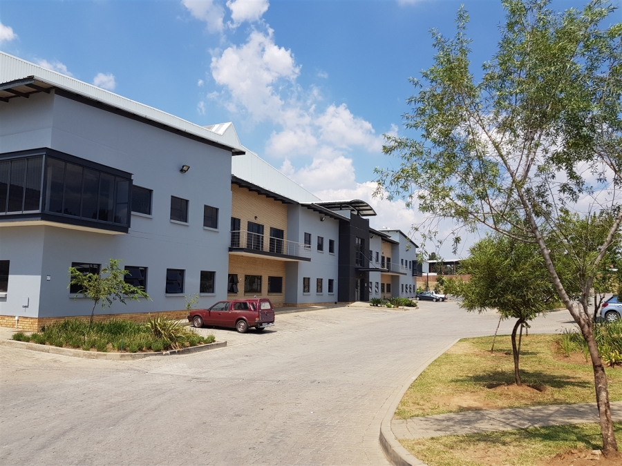 To Let Commercial Property for Rent in Mostyn Park Gauteng