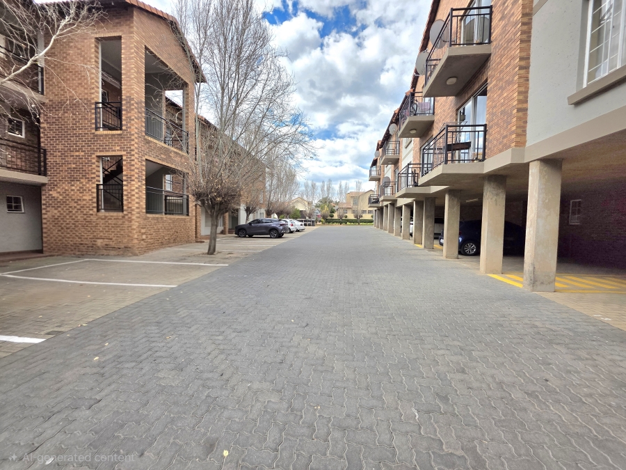 2 Bedroom Property for Sale in Kosmosdal Gauteng