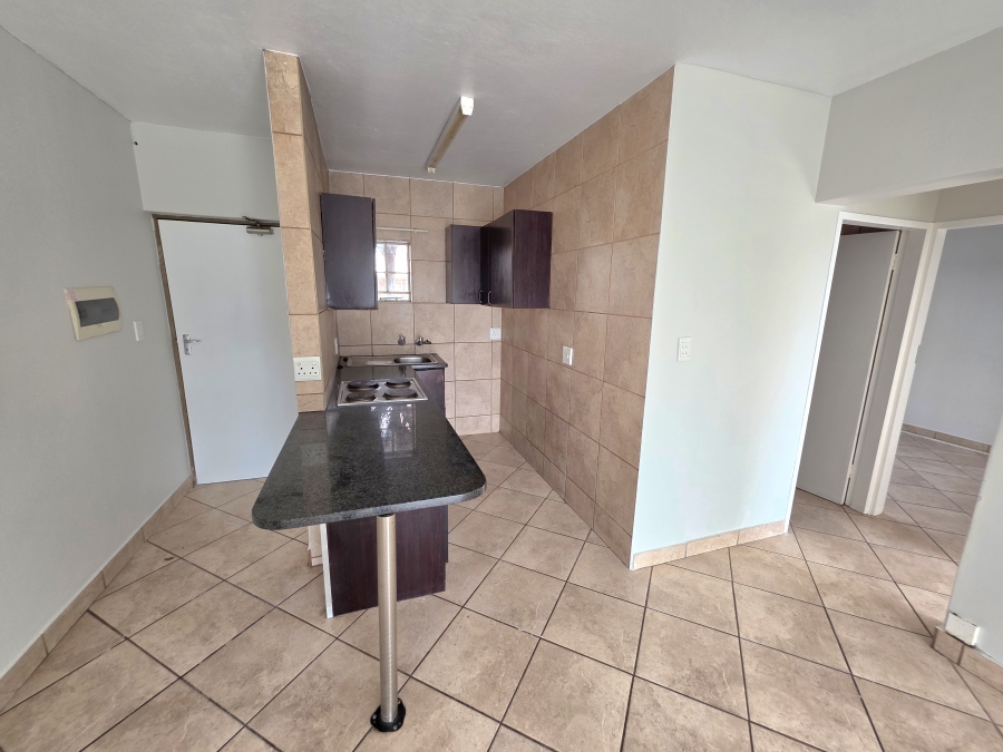 2 Bedroom Property for Sale in Kosmosdal Gauteng