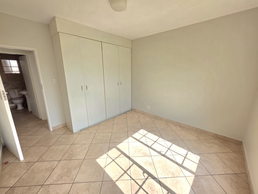 2 Bedroom Property for Sale in Kosmosdal Gauteng